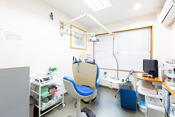 ベテラン歯科衛生士が在籍・個室のケアルームを設置
